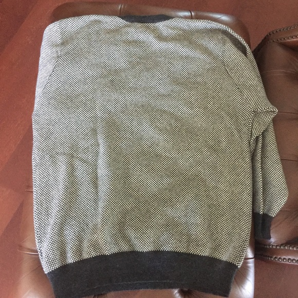 Men’s Contrast Trim V Neck Cashmere Sweater XL - Picture 6 of 7